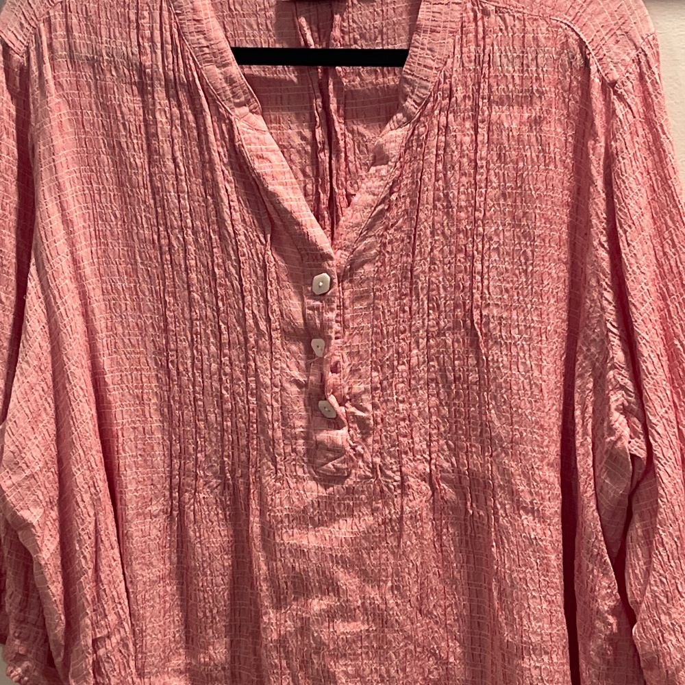 tunic with shell buttons